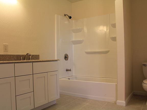 4th image of 624 Saint Francis Dr