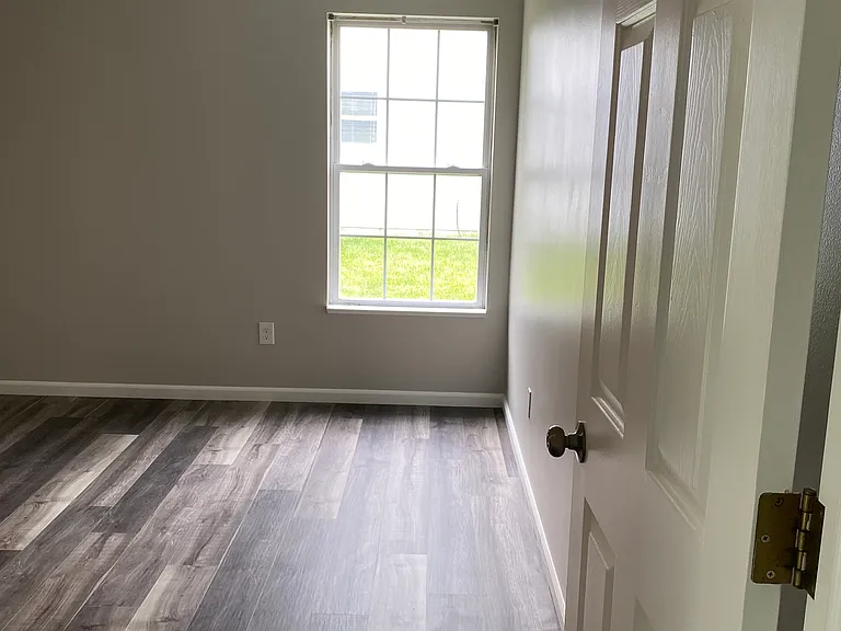 13308 Westwood Ln — Photo 6