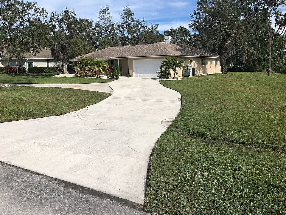 1st image of 3658 River Woods Dr