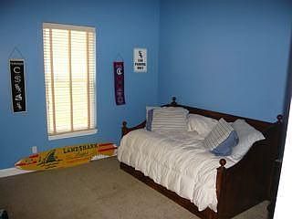 5th image of 13304 Lake Shore Dr Unit 202