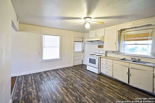 303 E Faust St — Photo 12