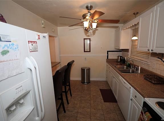 5th image of 1201 Evergreen Ave