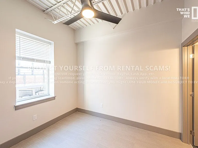 315 N Eureka Aly #5 — Photo 8