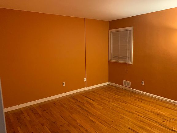 4th image of 20 Dunbar St