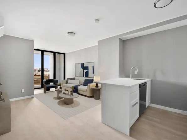 537 Brooklyn Avenue image 1 of 12