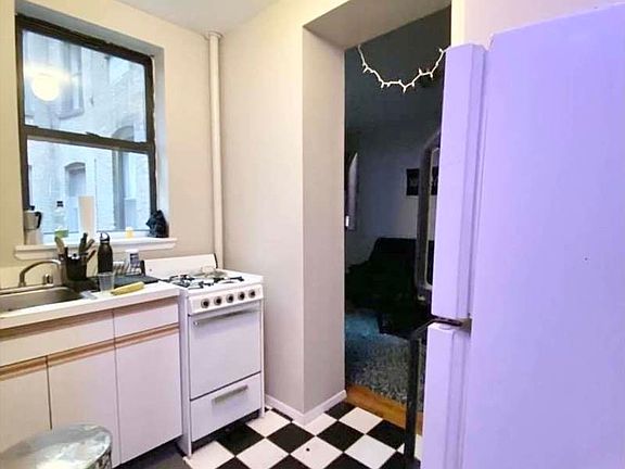 4th image of 1235 1st Ave APT 15
