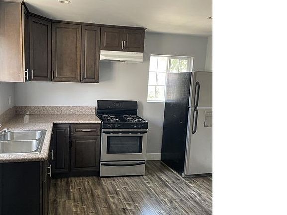 4th image of 721 W 106th St