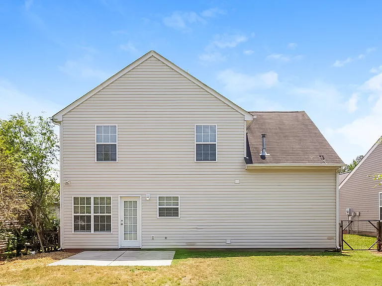 715 Almora Dr — Photo 16