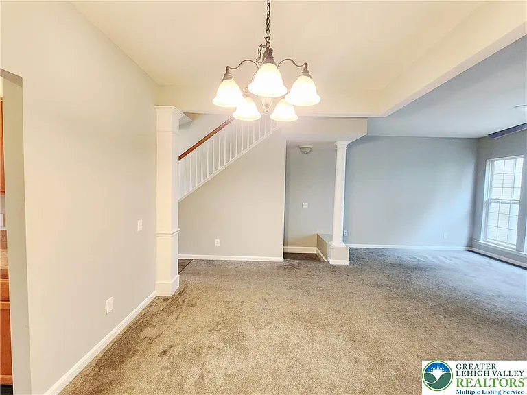 8513 Gateway Rd — Photo 16