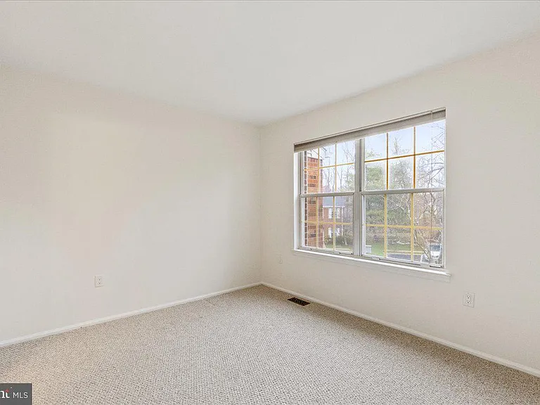 23 Sycamore Ct — Photo 13
