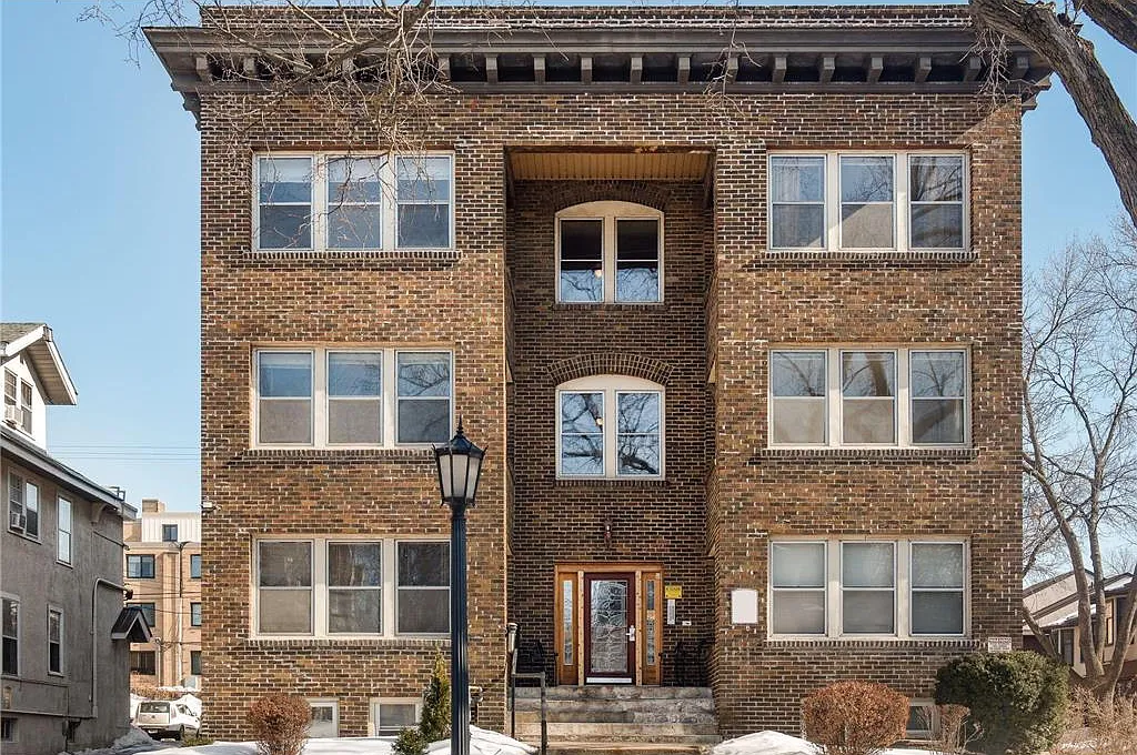 1917 Emerson — Photo 4