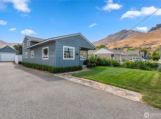 1817 Castlerock Ave, Wenatchee, WA 98801