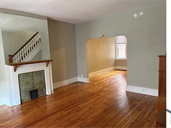 6639 Haddington Ln, Philadelphia, PA 19151
