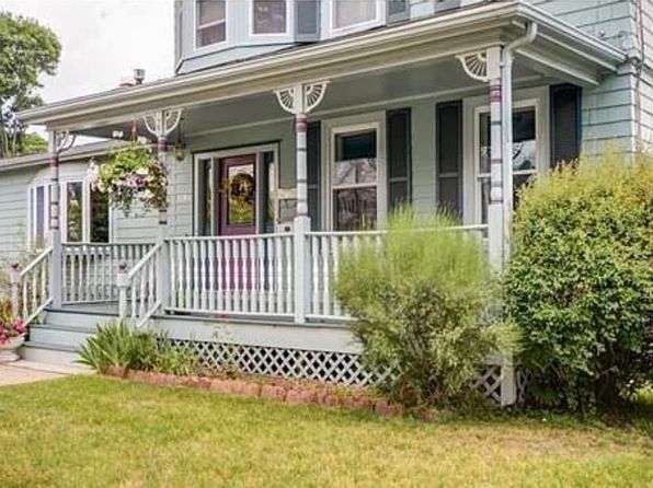 1204 Main St #2