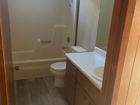 5th image of 1402 N Adams St #4