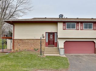 3568 Garden Blvd N, Oakdale, MN 55128