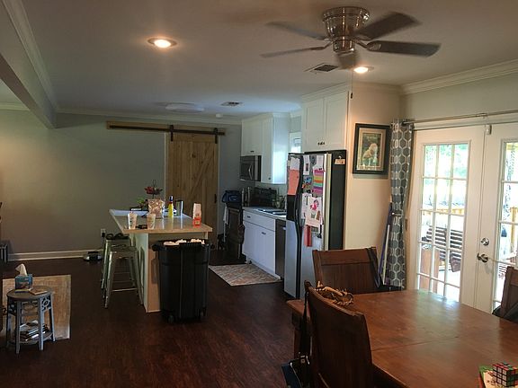 2nd image of 503 Cottonwood Dr