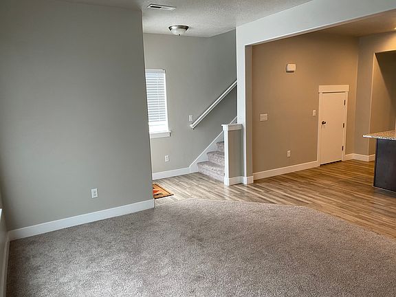 3rd image of 9751 S Agora Ln