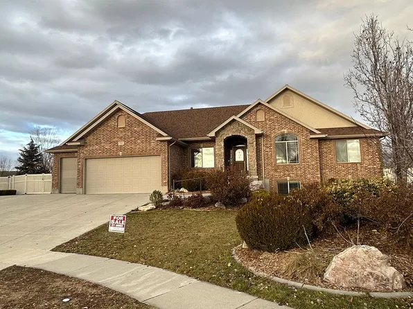 722 Andrea Cir, Kaysville, UT 84037