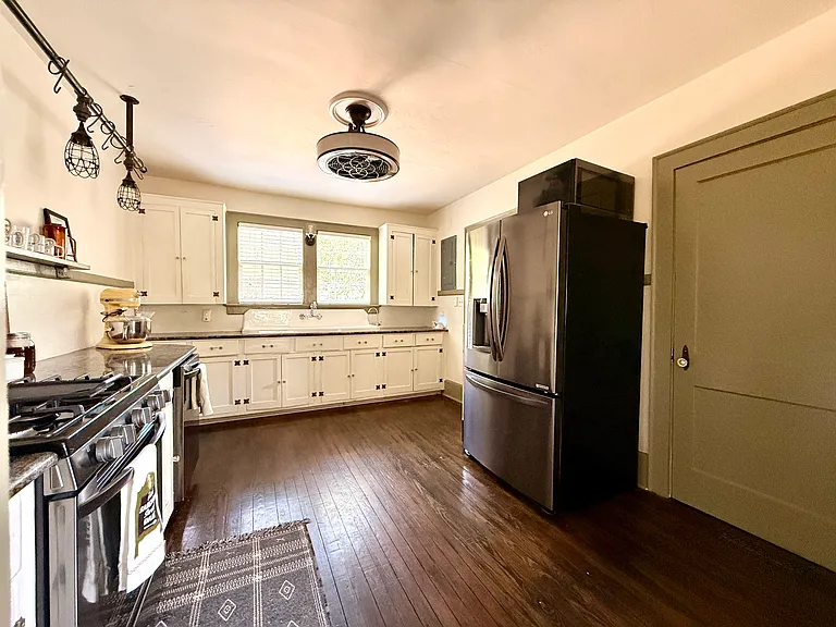1801 Ann St — Photo 10