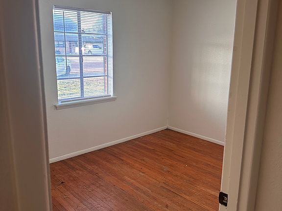 5th image of 3108 W Kansas Ave APT A