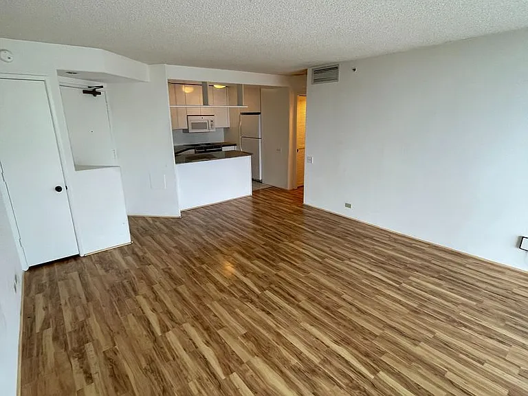 1212 Nuuanu Ave #3310 — Photo 4