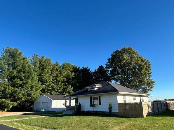 12782 Main St, Dillsboro, IN 47018