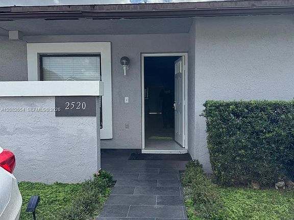 3rd image of 2516 SW 55th St #2516