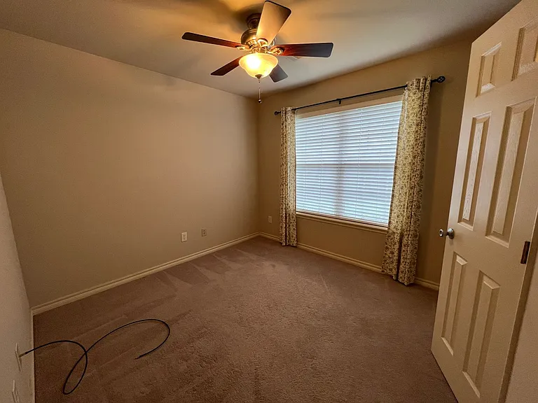 4031 Briar Ln — Photo 21