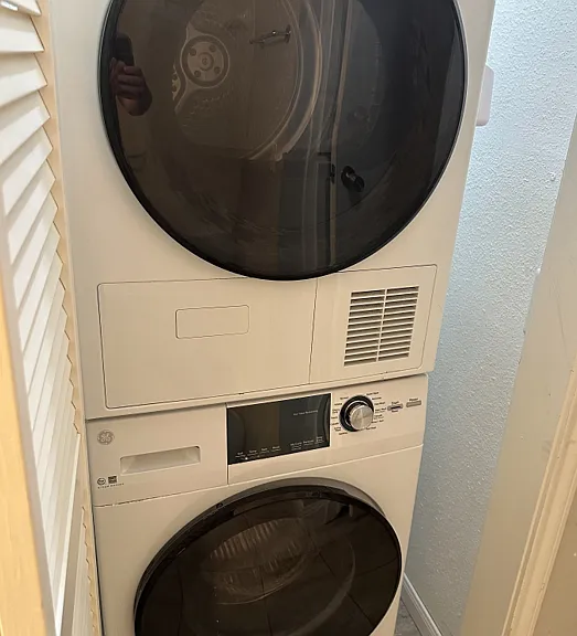 Washer/dryer in unit.