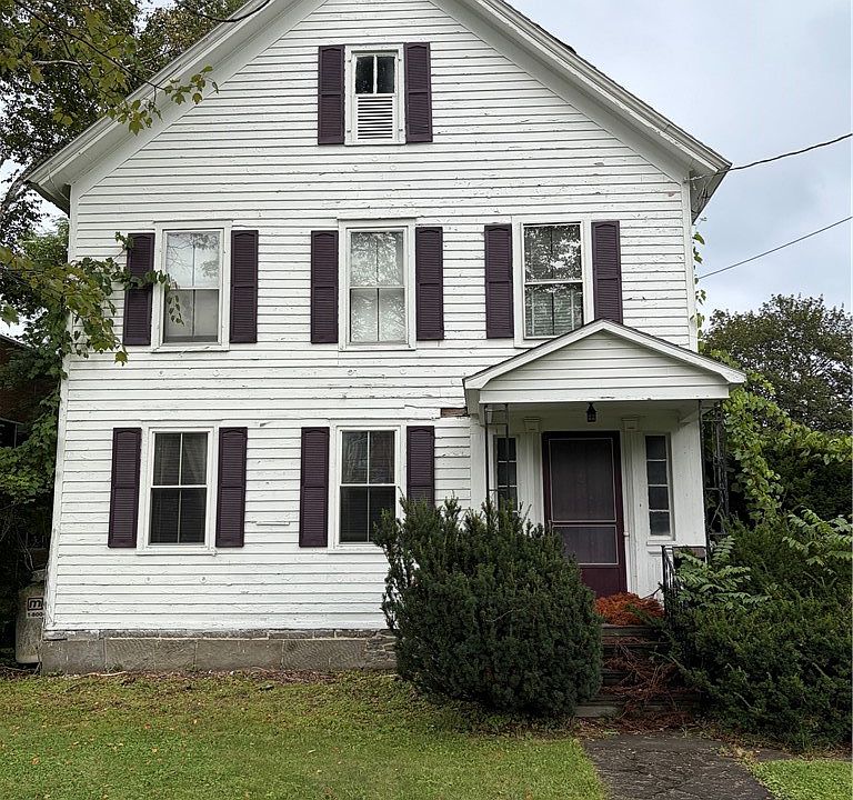 1st image of 27 S Main St