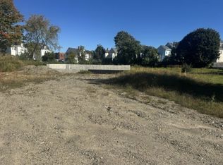 7 Green St, Taunton, MA 02780