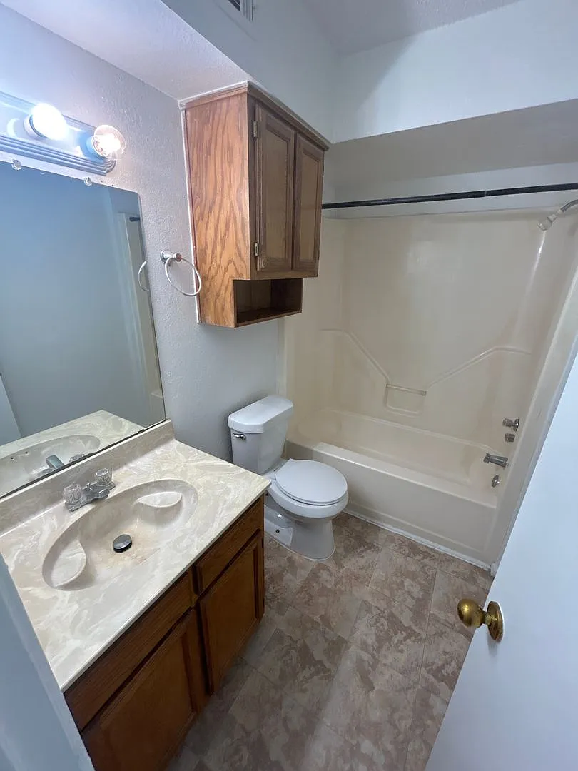5510 Brookview Court — Photo 3