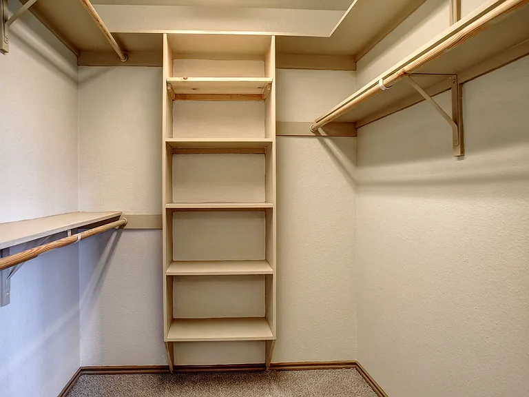 1320 Fern Ct — Photo 16