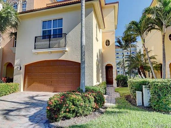 3rd image of 244 Ocean Bay Dr