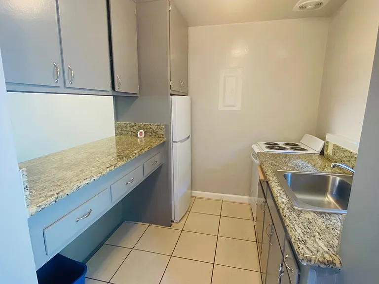 Woodbridge Village Apartments — Photo 5