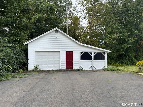 2nd image of 371 Race Hill Road