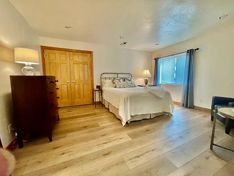 Guest suite