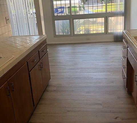 5th image of 324 E Tamarack Ave APT 1