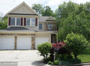 3907 Bay Hill Ct, Fairfax, VA 22033