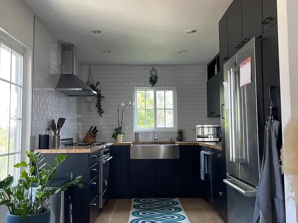 12813 Pacific Ave, Los Angeles, CA 90066