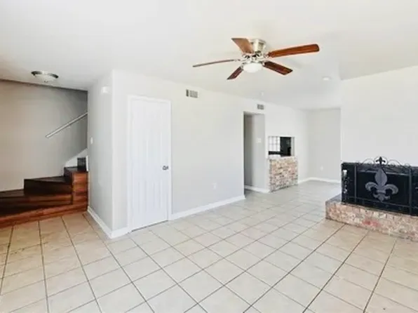6900 Salem Dr, New Orleans, LA 70127