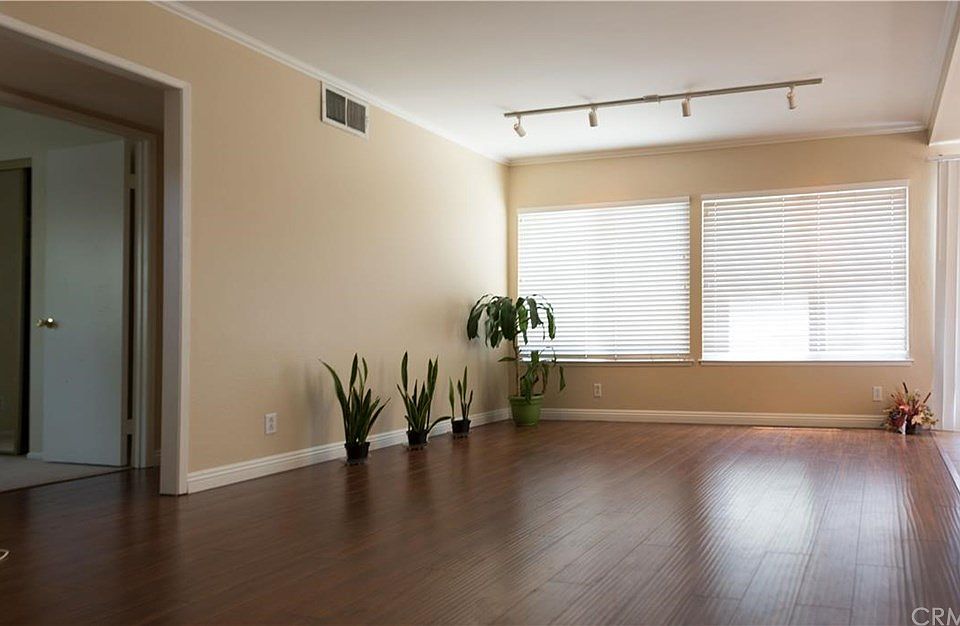 1st image of 3883 Yosemite Ct
