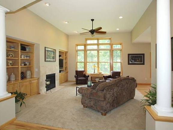 5th image of 10252 Kimbro Cir S
