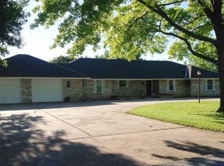 104 East Dr, Tuttle, OK 73089