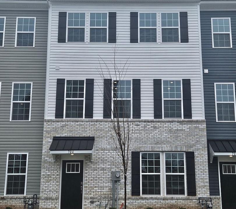 1st image of 716 Ore St