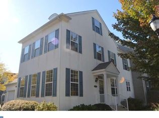 8 Edison Ln, Doylestown, PA