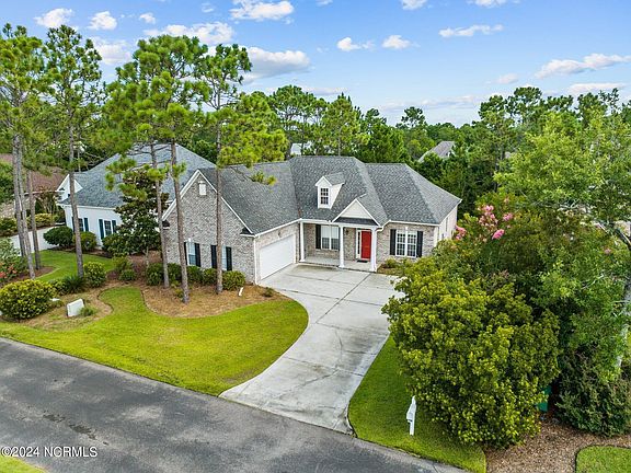 3rd image of 3232 Wexford Way