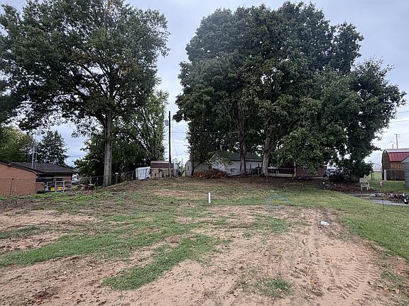 5th image of 403 Linden Ave