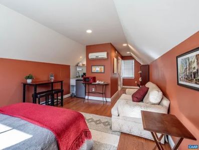 6505 Gordonsville Rd, Keswick, VA, 22947